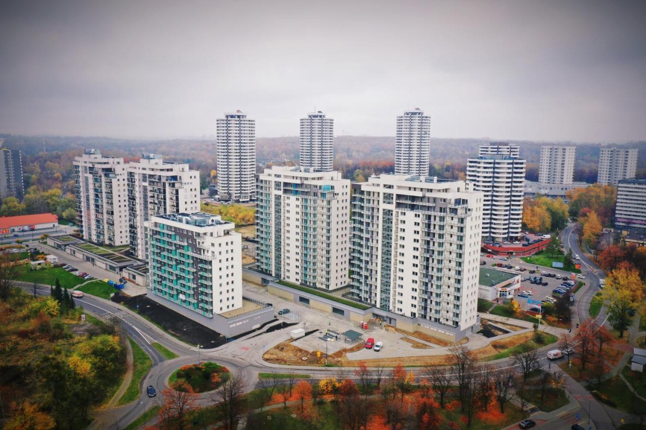 Apartament Wsrod 1000Cy Swiatel - Z Parkingiem W Hali Garazowej- Duzy Balkon Z Lezakami - Piekny Widok Noca Na Panorame Tysiaclecia Катовице Экстерьер фото