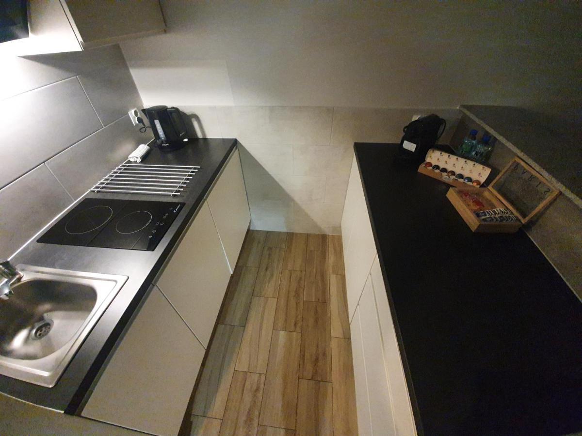 Apartament Wsrod 1000Cy Swiatel - Z Parkingiem W Hali Garazowej- Duzy Balkon Z Lezakami - Piekny Widok Noca Na Panorame Tysiaclecia Катовице Экстерьер фото