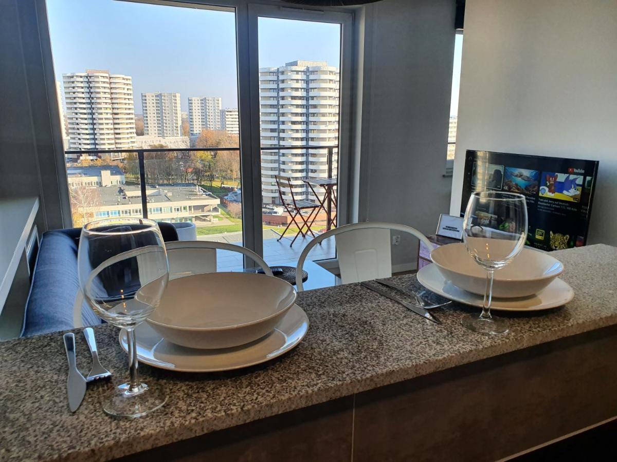 Apartament Wsrod 1000Cy Swiatel - Z Parkingiem W Hali Garazowej- Duzy Balkon Z Lezakami - Piekny Widok Noca Na Panorame Tysiaclecia Катовице Экстерьер фото